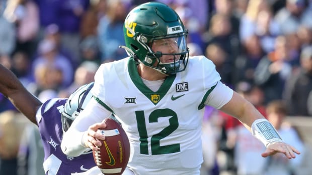 Blake Shapen 2023 Baylor quarterback vs Kansas State USATSI_21876063a